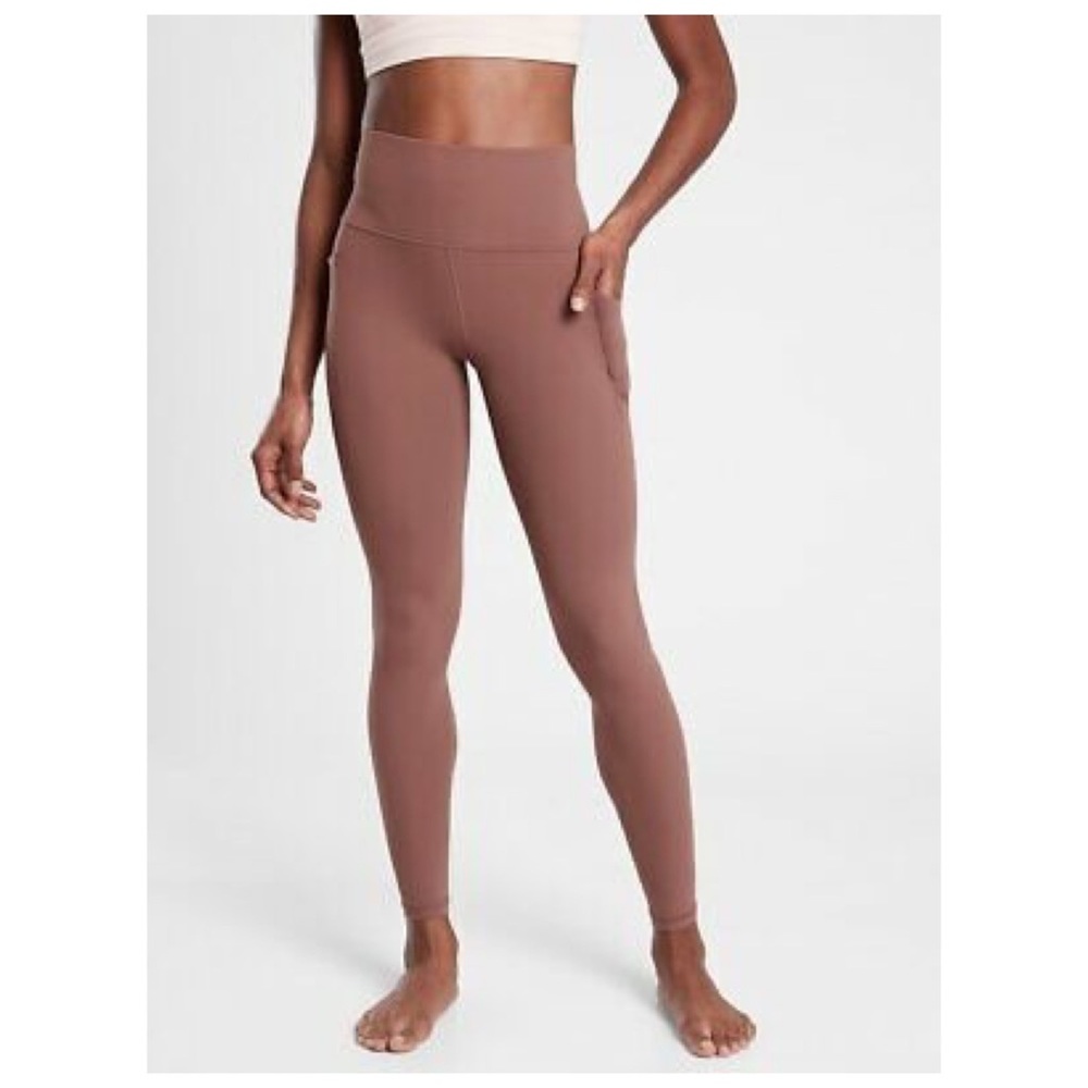 Athleta Salutation Stash Pocket II Tight
M Petite, Hearth Rose
Only Worn Once